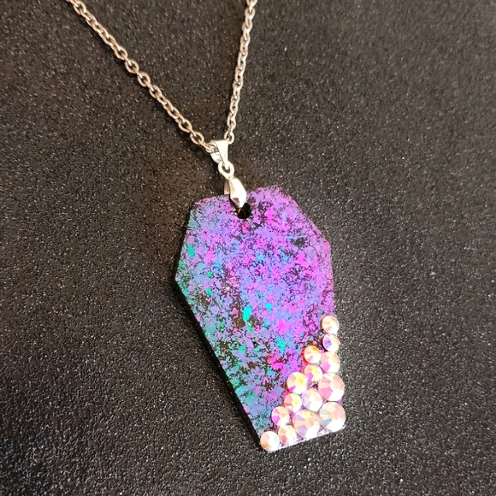 Pink purple blue color shift coffin silver necklace aurora borealis rhinestones